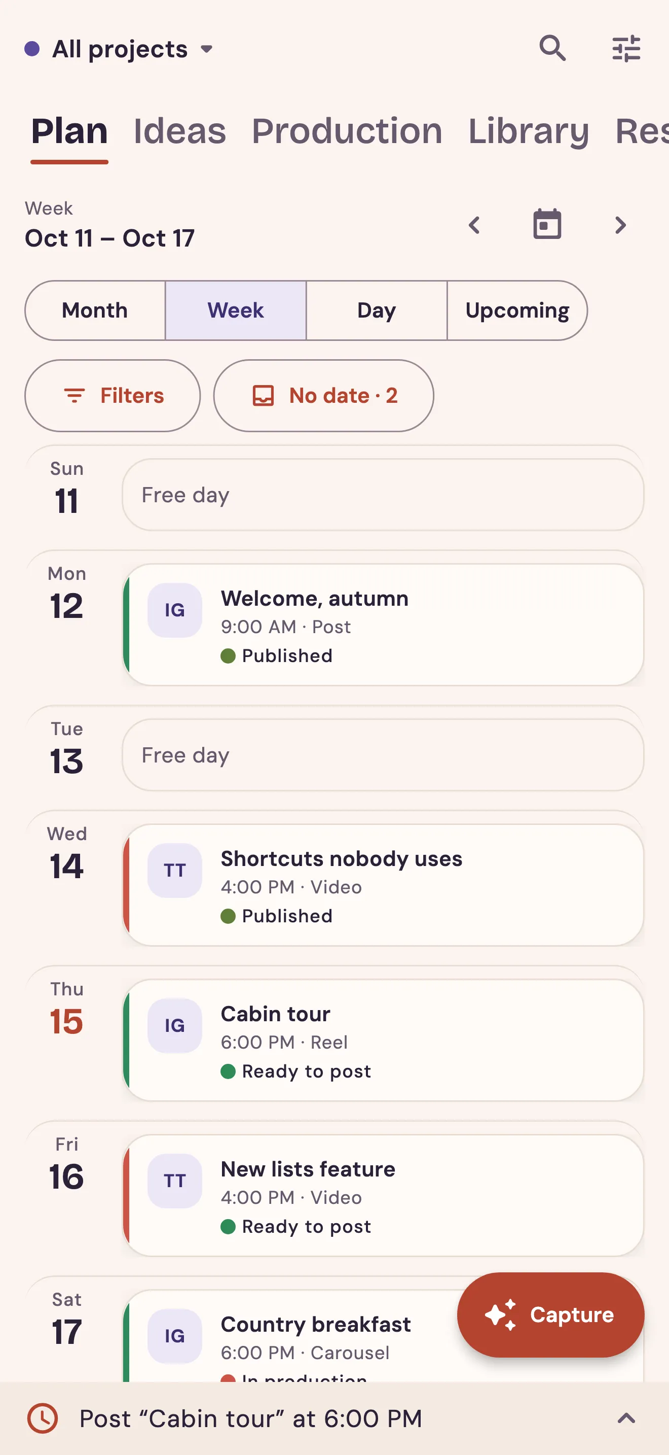Week calendar with the posts of every project